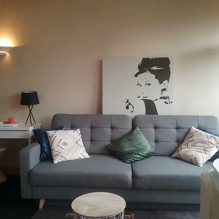 Apartment Le Flat Victoria -canal & Cathedrale -40m2