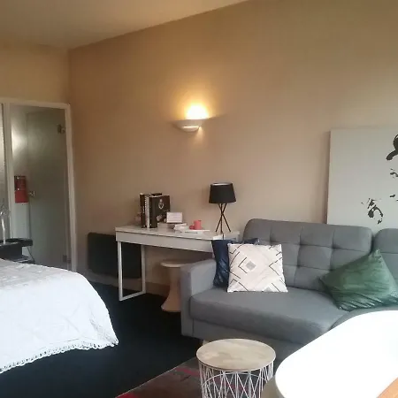 Le Flat Victoria -canal & Cathedrale -40m2 Apartment *
